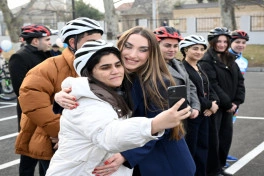 Leyla Əliyeva və Alena Əliyeva Gəncədə STEAM mərkəzində və 37 nömrəli tam orta məktəbdə olublar - FOTO