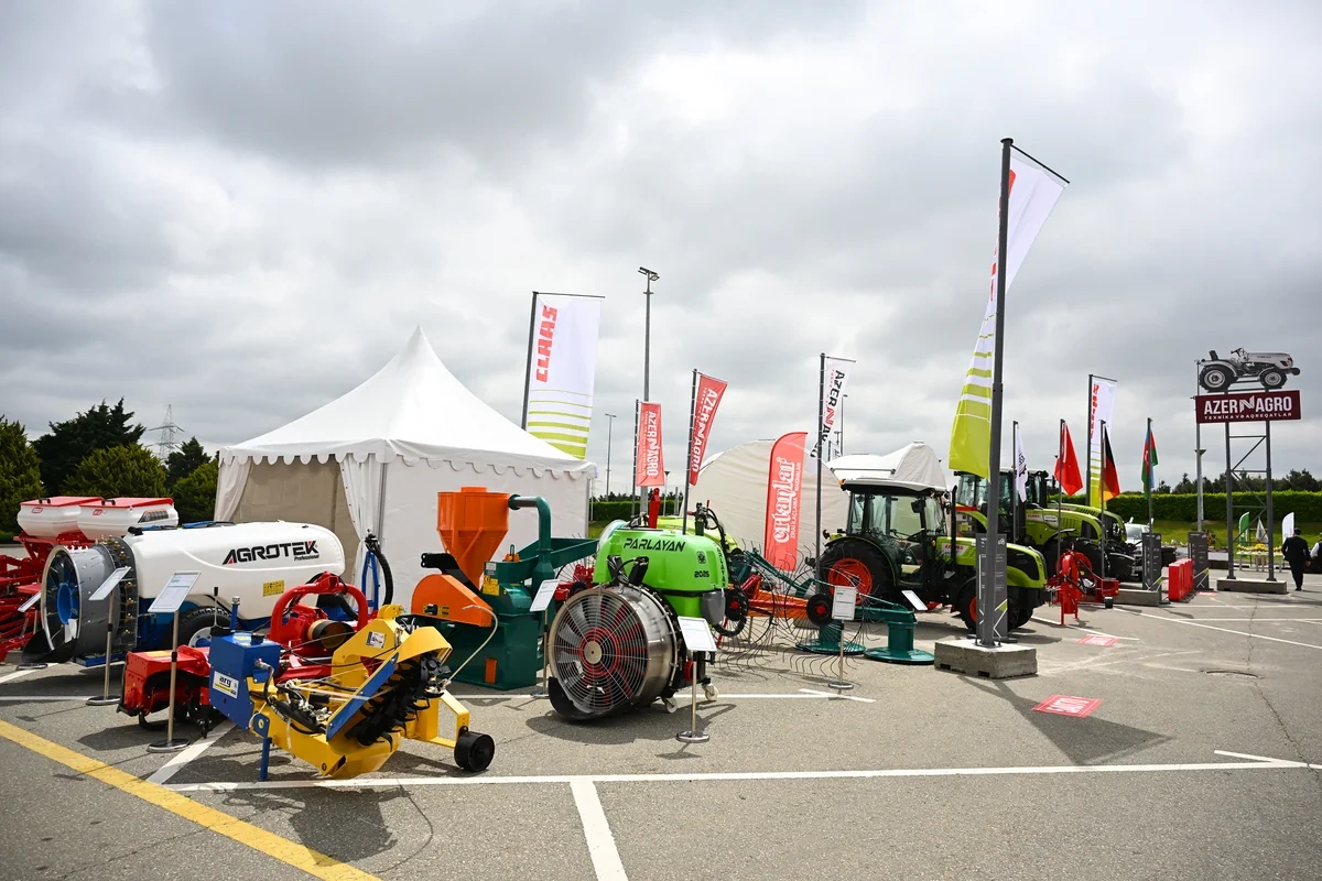 İlham Əliyev 19-cu "Caspian Agro Week" və 31-ci "InterFood Azerbaijan" sərgiləri ilə tanış olub - FOTO - YENİLƏNİB