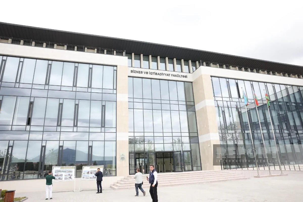 Xarici diplomatlar Qarabağ Universitetinin fəaliyyəti ilə tanış olublar - FOTO