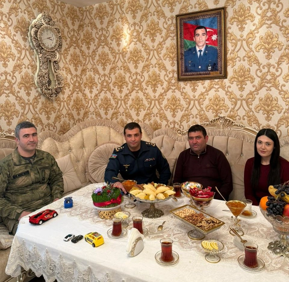 Dövlət Sərhəd Xidmətinin rəhbərliyi şəhid ailələrini ziyarət etdi - FOTOLAR