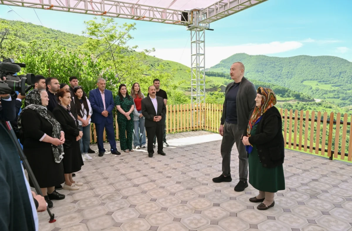 İlham Əliyev Şuşanın Böyük Qaladərəsi kəndində - FOTOLAR