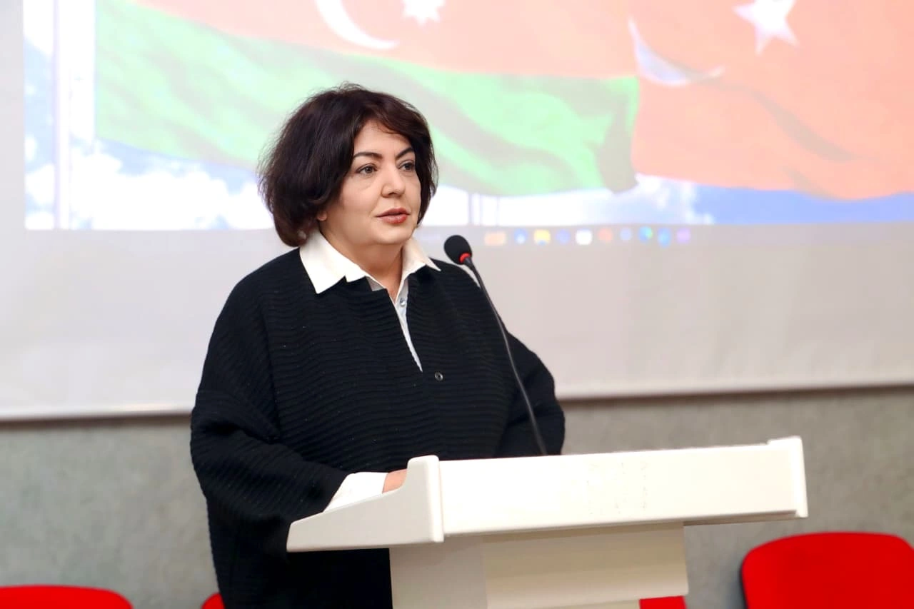 “Məktəb illəri” mahnısı necə yarandı?-müəllifindən maraqlı ETİRAFLAR: “O sinif yoldaşım uğursuz ailə həyatı yaşamışdı, yolda gördüm...”-ÖZƏL
