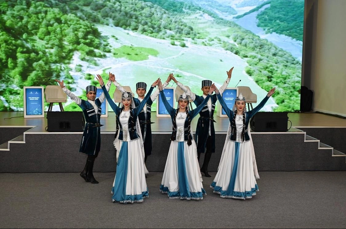 "Gənc həmkarlarla inkişafa doğru" adlı tədbir keçirilib - FOTOLAR
