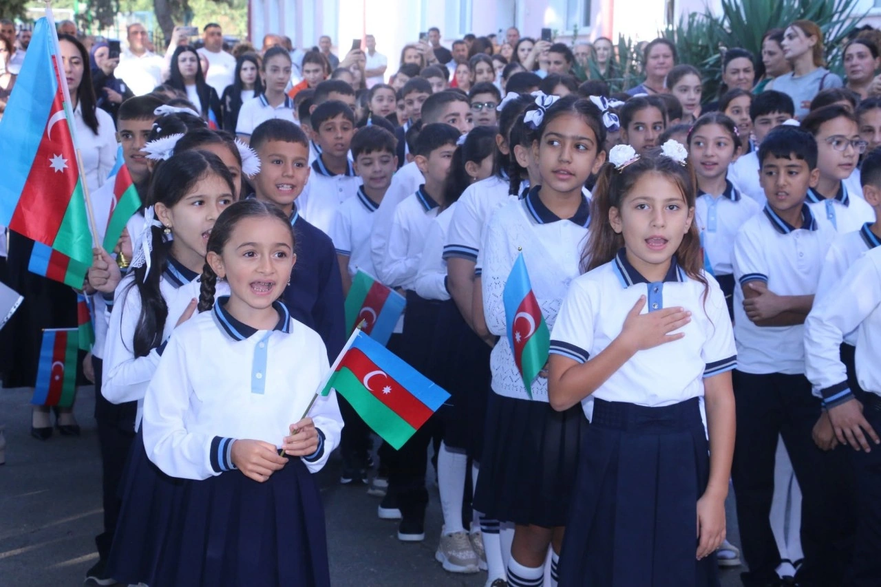 Qarabağdakı bu məktəblərdə ilk dəfə Bilik Günü qeyd olunur - FOTOLAR
