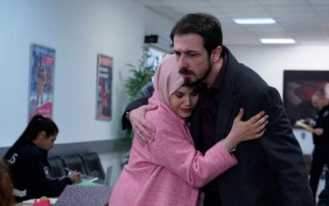 “Kızılcık şerbeti”nin “Mustafa”sı yeni serialda