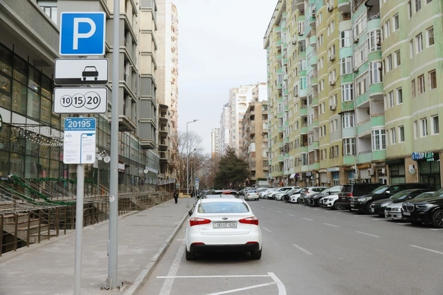 Paytaxtda yeni parklanma yerləri təşkil edilib - FOTO