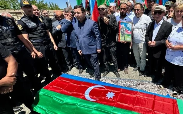 Goranboyda itkin-şəhid Rauf Əhmədov dəfn olundu - FOTO