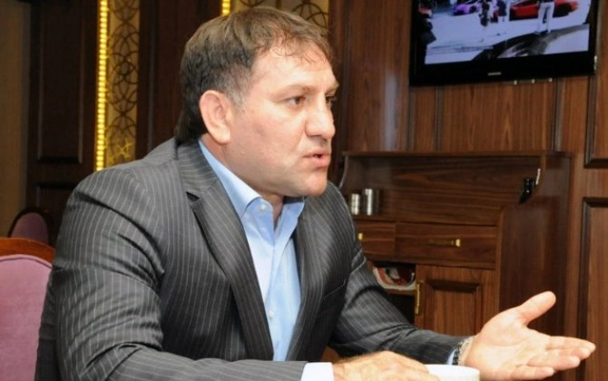Füzuli Musayev Müdafiə Nazirliyi komandasını təhqir etdi