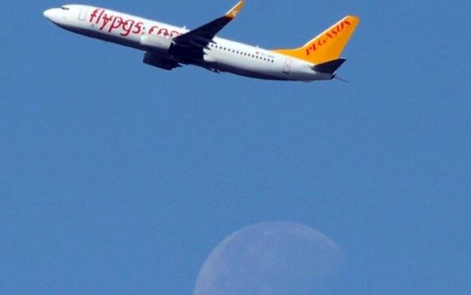 Frankfurtda "Pegasus" təyyarəsinin uçuşu dayandırılıb