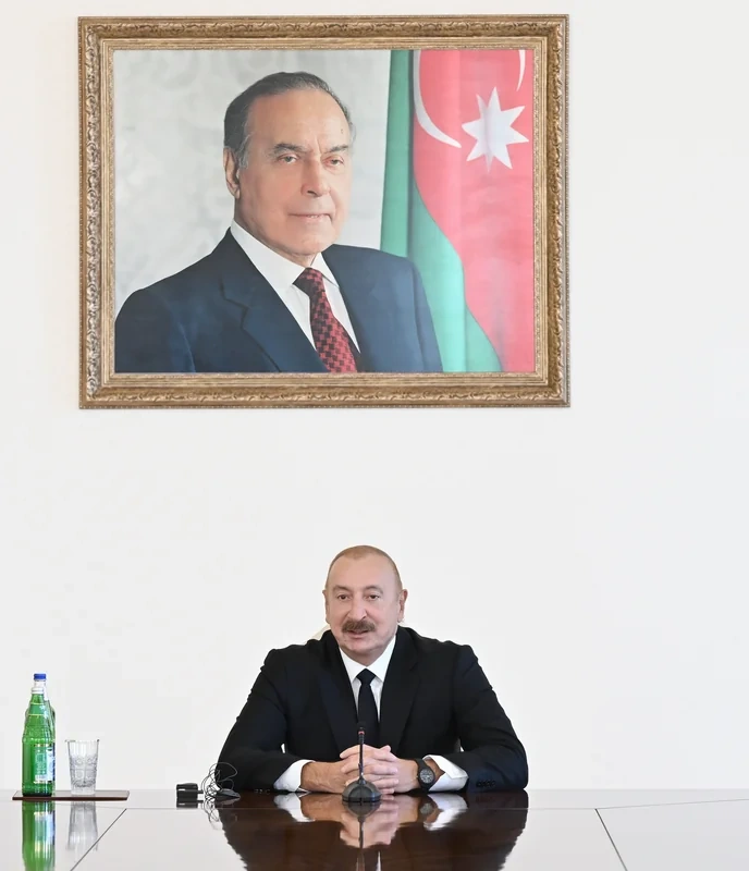 İlham Əliyev Bakıda keçirilən beynəlxalq konfransların iştirakçılarını qəbul etdi - FOTO