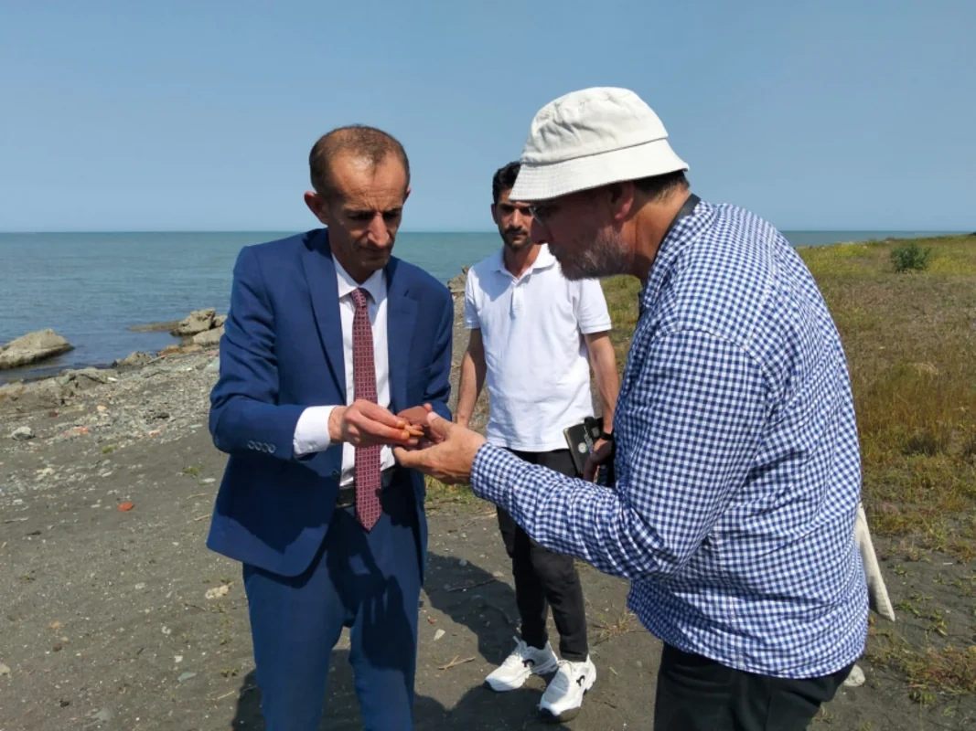 Xəzərin Lənkəran sahillərində orta əsrlərə aid yaşayış məskəni aşkarlandı - FOTO