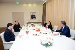Leyla Əliyeva Vatikan Apostol Kitabxanası və Apostol Arxivinin rəhbəri ilə görüşüb - FOTO