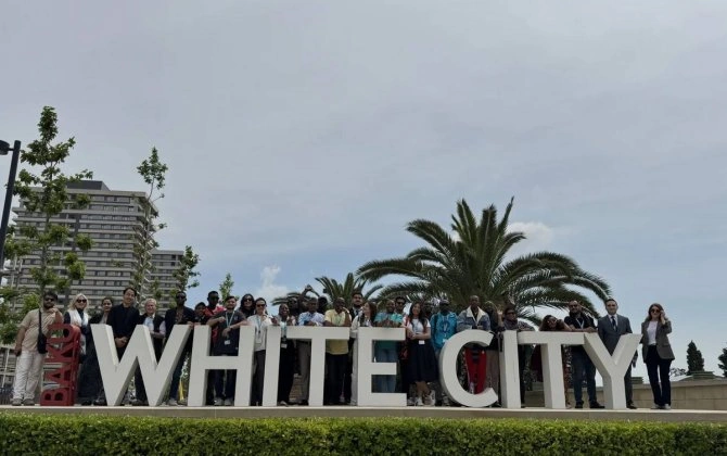 WUF13 çərçivəsində xarici media nümayəndələri üçün Bakının mədəni və tarixi məkanlarına mediatur təşkil edilib - FOTO
