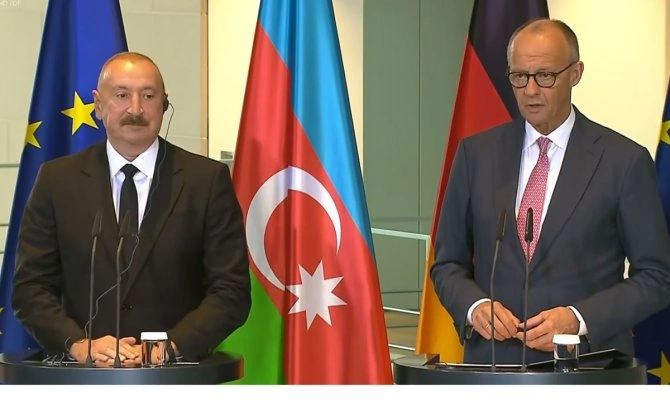 İlham Əliyev və Federal Kansler Fridrix Merts mətbuata bəyanatlarla çıxış ediblər - YENİLƏNİB