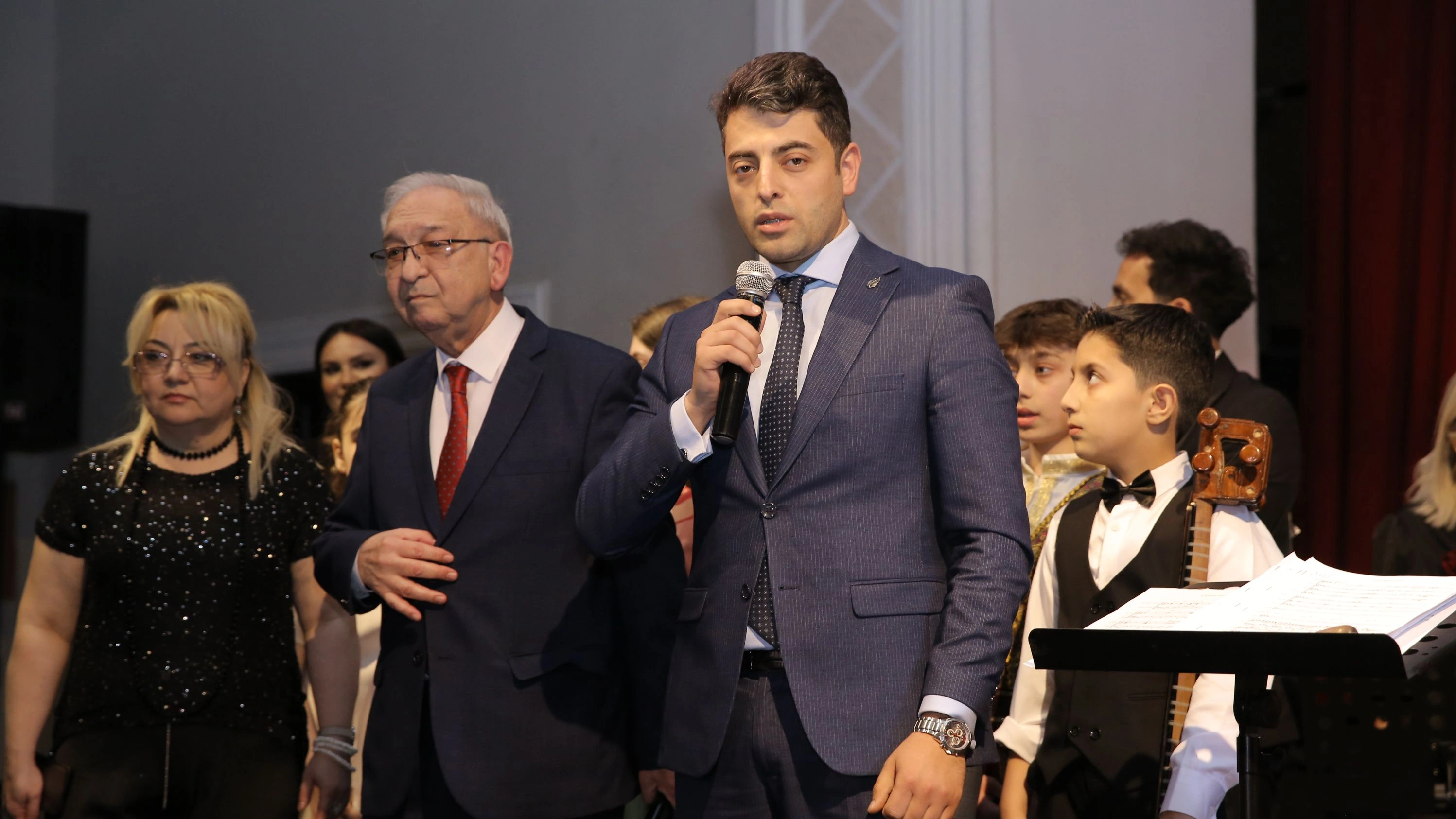 Mahnı Teatrında tanınmış uşaq musiqi məktəbinin 65 illik yubileyi qeyd edildi…-FOTOLAR+VİDEO