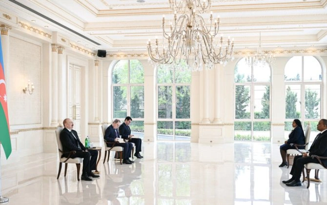 İlham Əliyev Esvatininin Azərbaycanda yeni təyin olunmuş səfirini qəbul etdi - FOTO