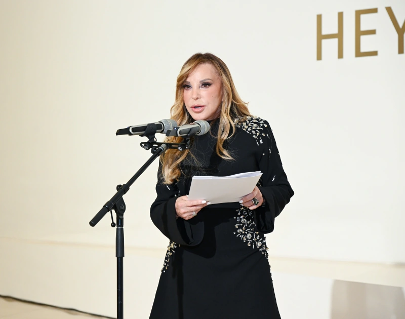 Heydər Əliyev Mərkəzində Kerol Förmenin sərgisinin açılışı oldu - FOTO