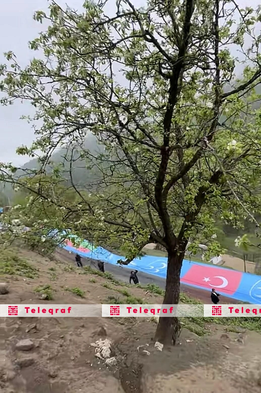 Milli Qəhrəman Pəncəli Teymurovun məzarı 100 metrlik bayraqla ziyarət edildi - FOTOLAR