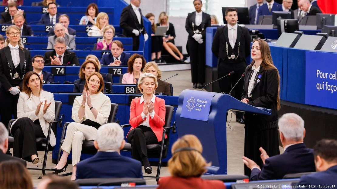 "Merkel, Zelenski və Sandu Avropa ordeni aldı" - "Deutsche Welle"