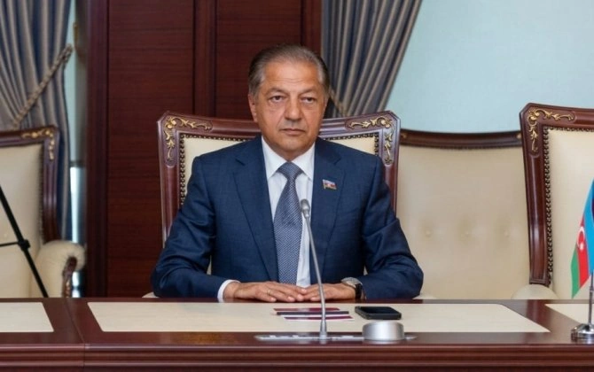 Azərbaycan beynəlxalq əlaqələrini genişləndirir - ŞƏRH