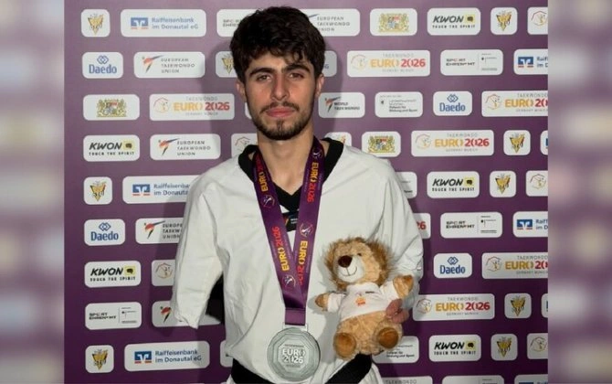 19 yaşında təltif olunan paralimpiya medalçısı: "Kəkələyirdim, çölə çıxmırdım" - MÜSAHİBƏ