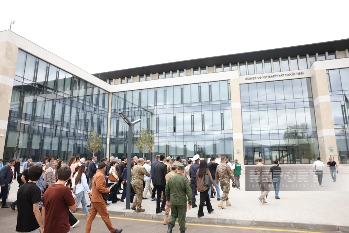 Xarici diplomatlar Qarabağ Universitetinin fəaliyyəti ilə tanış olublar - FOTO