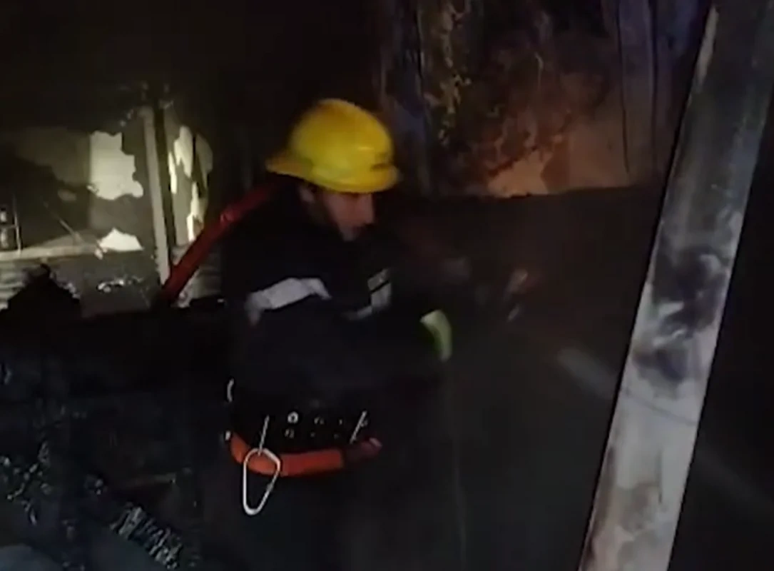 Bakıda restoranda yanğın oldu - VİDEO