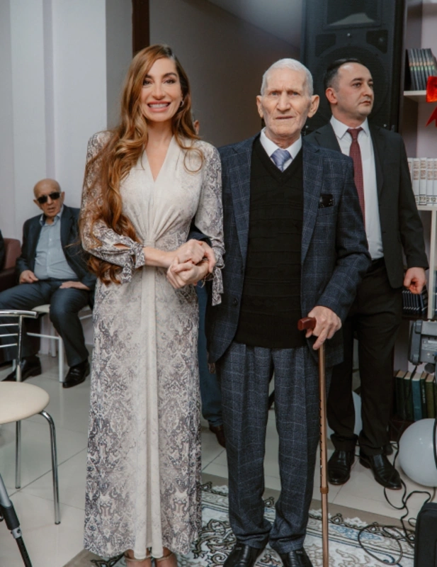 Ahıl şəxslər üçün sosial xidmət müəssisəsində Yeni il süfrəsi açılıb - FOTO