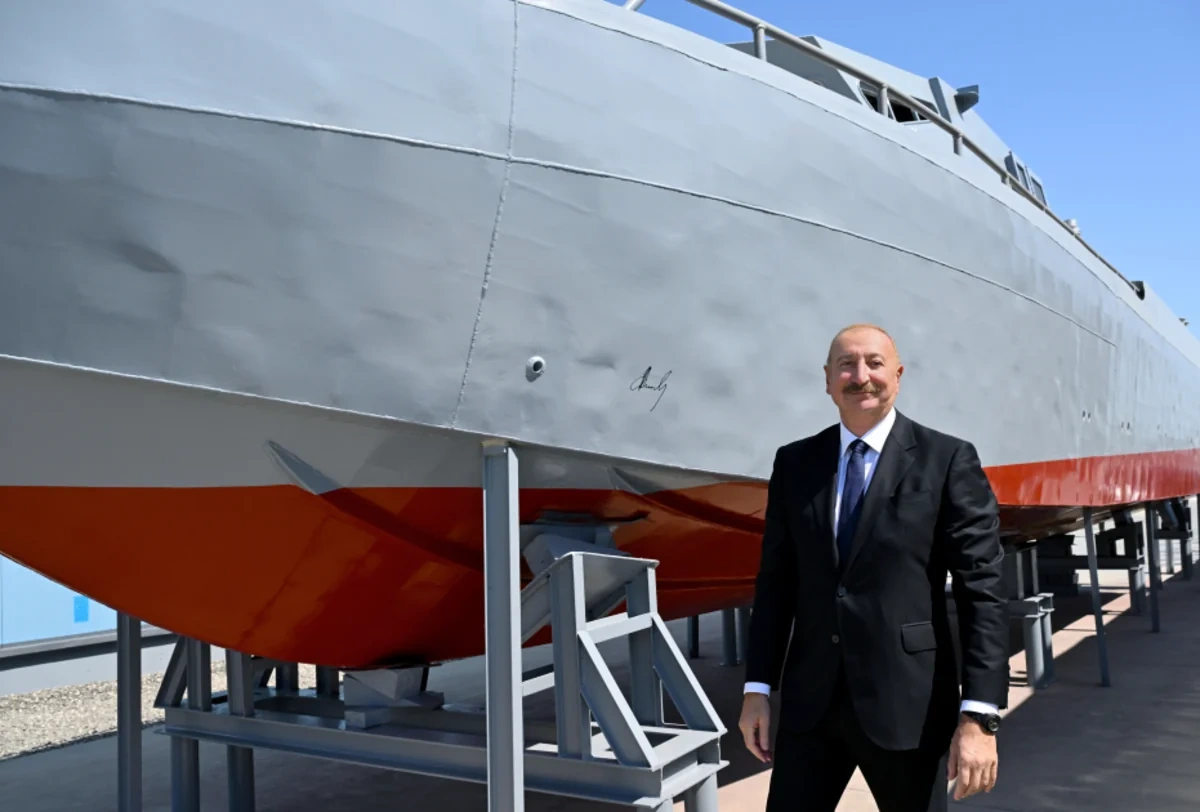 İlham Əliyev Hərbi Dəniz Qüvvələrində oldu - FOTOLAR