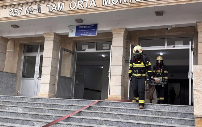 FHN orta məktəbdə təlim keçirdi - VİDEO