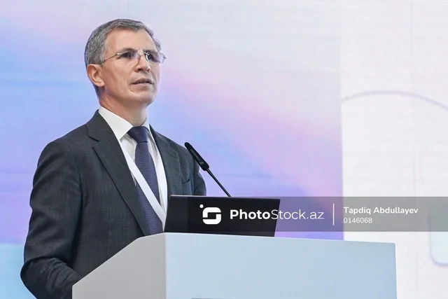Bakı metrosunda sovet ad və simvolları niyə dəyişdirilmir? - ARAŞDIRMA