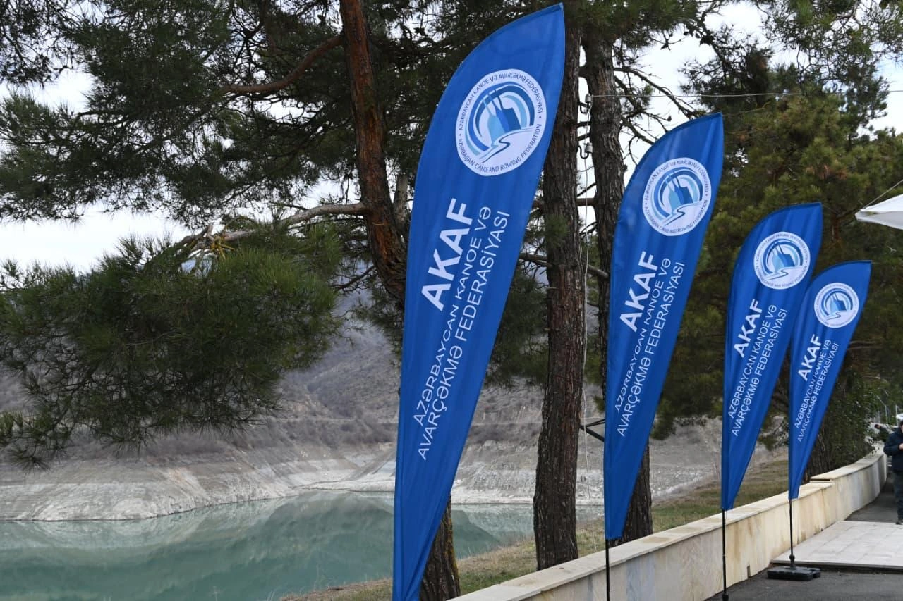 Beynəlxalq kanoe federasiyalarının prezidentləri Sərsəng su anbarına baxış keçiriblər - FOTO