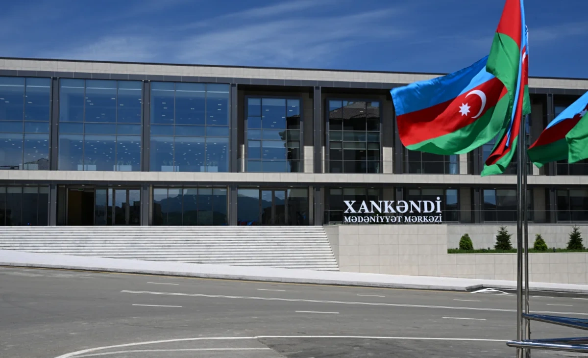 Prezident Xankəndidə əsaslı şəkildə yenidən qurulmuş Mədəniyyət Mərkəzinin açılışında - FOTO
