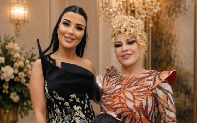 İlk dəfə nəvəsinin FOTOsunu paylaşdı - FOTO