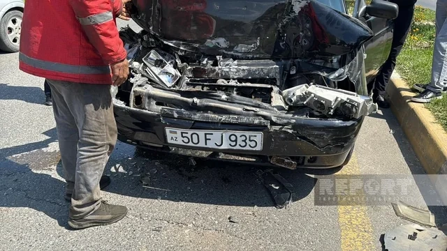 Sumqayıtda dörd avtomobil toqquşdu: Xəsarət alanlar var - FOTO