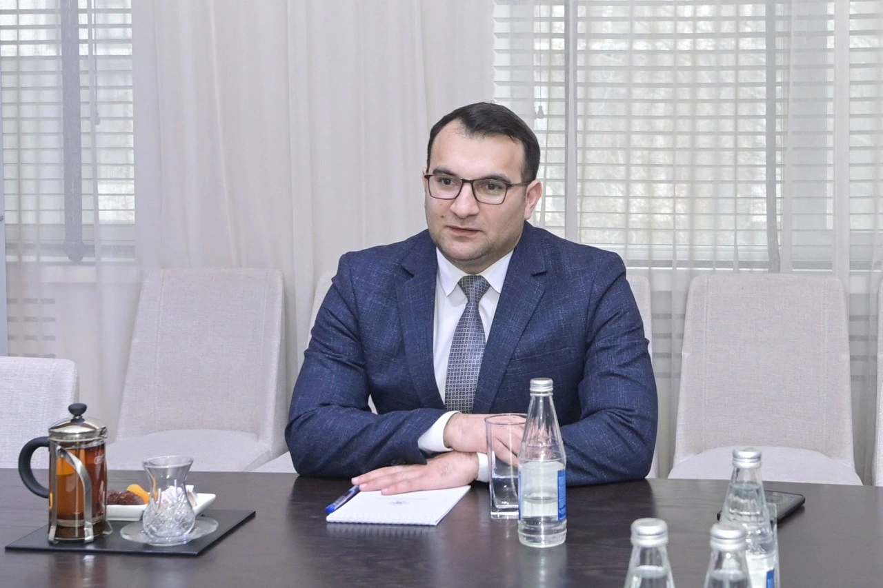 Emin Əmrullayev “Yüksəliş” müsabiqəsinin qalibləri ilə görüşdü - FOTOLAR