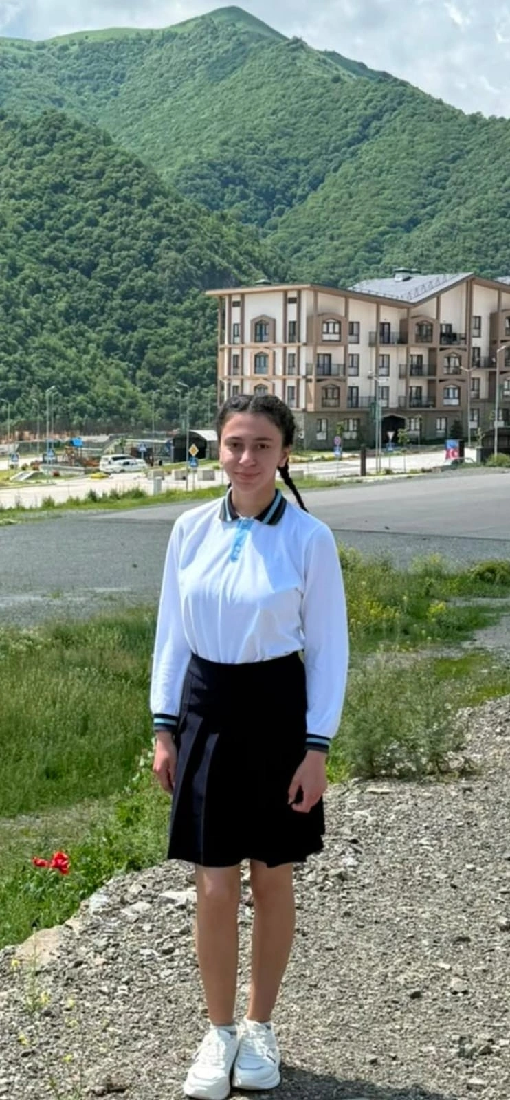 33 il sonra Kəlbəcərin ilk məzunu - FOTO