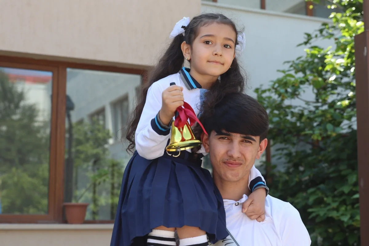 Xankəndi, Xocalı və Ağdərə məktəblərində "Son zəng" çalındı - FOTO
