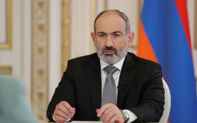 Paşinyan "Sülh Şurası"nın nizamnaməsini imzalamaq üçün Davosa səfər edib