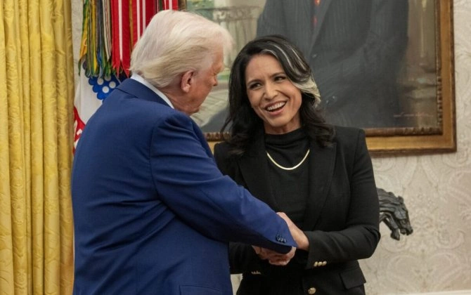 Tramp Tulsi Qabbardın istefasını təsdiqləyib