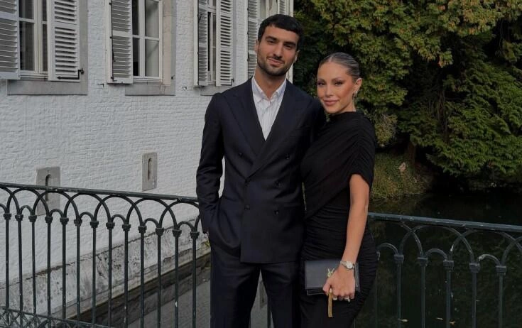 Mahir Emreli sevgilisi ilə... - FOTO