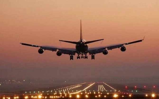 Təyyarədə bomba xəbərdarlığı - 143 nəfər təxliyə edildi