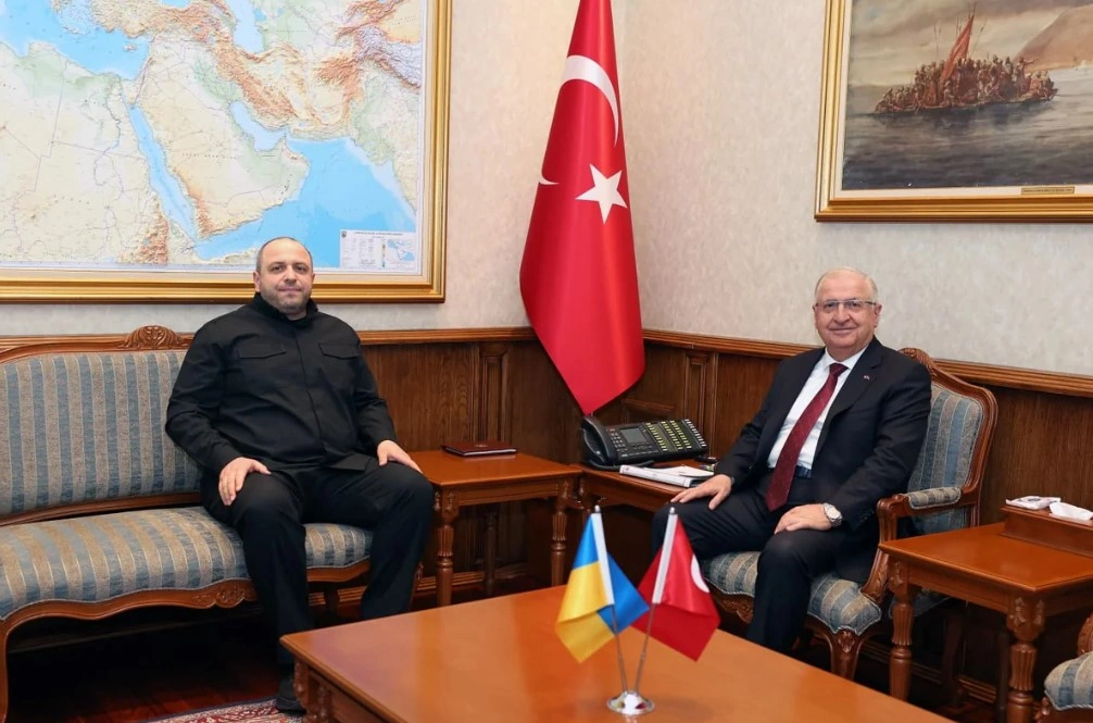Türkiyə ilə Ukrayna müdafiə naziləri görüşdü