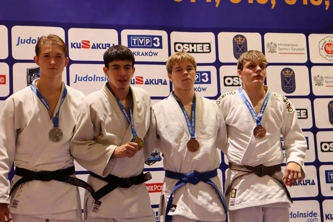 Cüdoçularımız Polşadakı turnirdə yeddi medal qazanıblar
