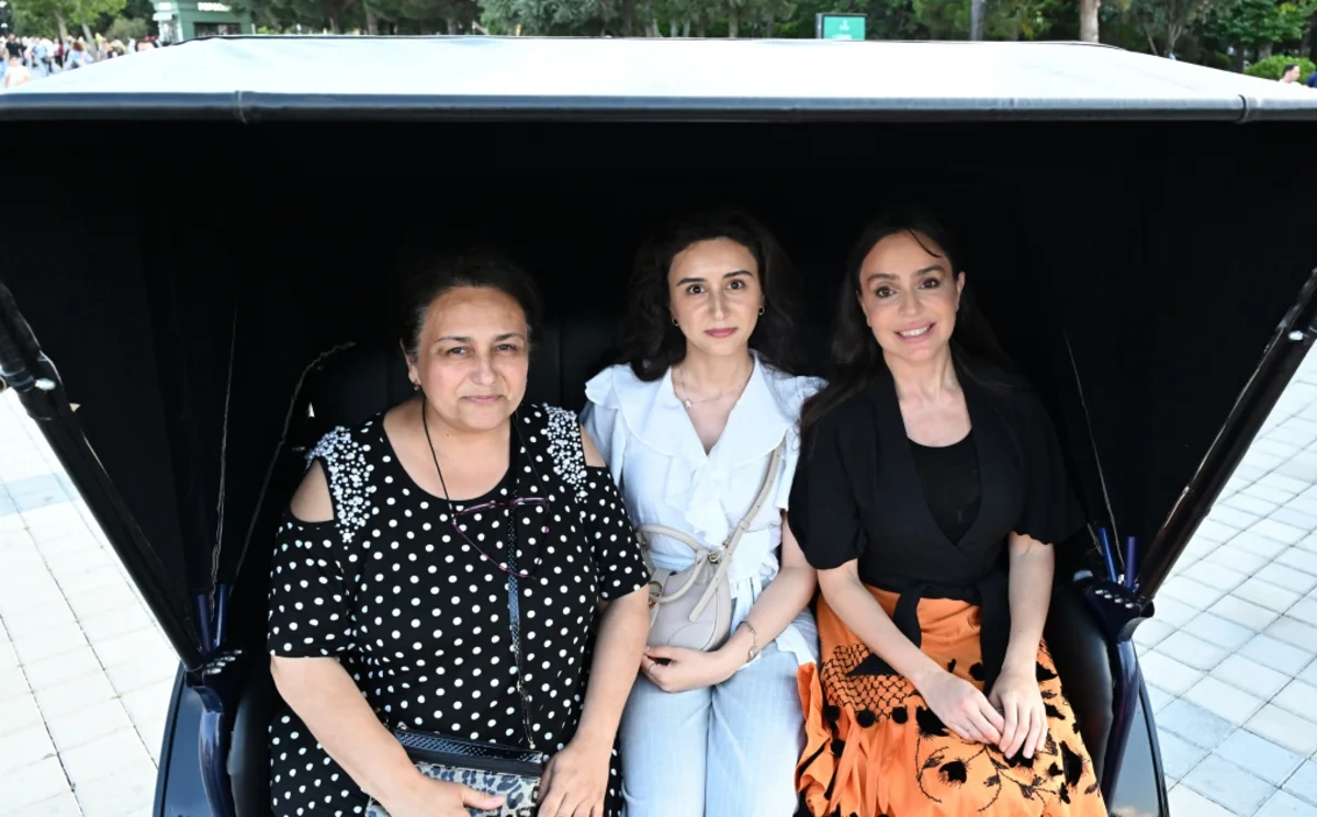 Leyla və Arzu Əliyevalar Dənizkənarı Milli Parkda açılış və təqdimat mərasimlərində - FOTO