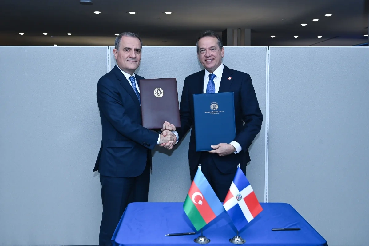 Azərbaycan və Dominikan arasında viza rejimi ləğv olundu - FOTO