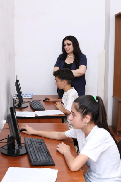 “Valideyn himayəsindən məhrum qalmış uşaqlarla iş” layihəsinin dördüncü təlimi - FOTO