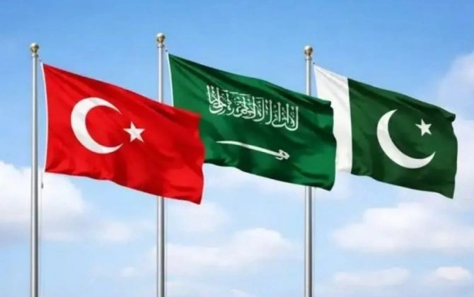 Sabah İstanbulda Məkkə Strateji Siyasi və Müdafiə Komitəsinin ilk iclası keçiriləcək