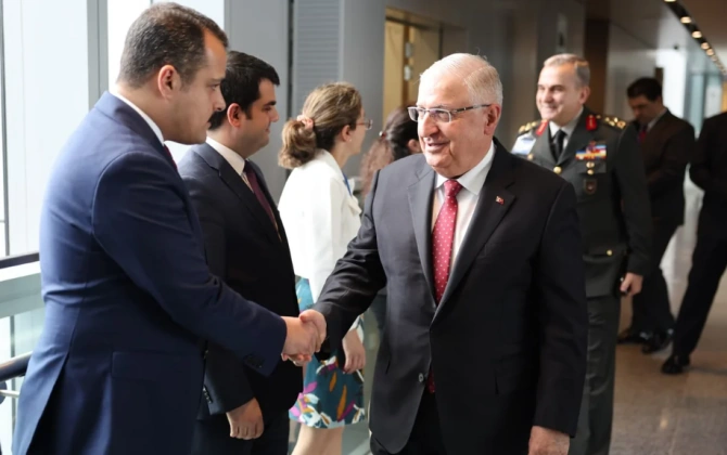 Yaşar Güler NATO-nun toplantısında iştirak etmək üçün Brüsseldə səfərdədir