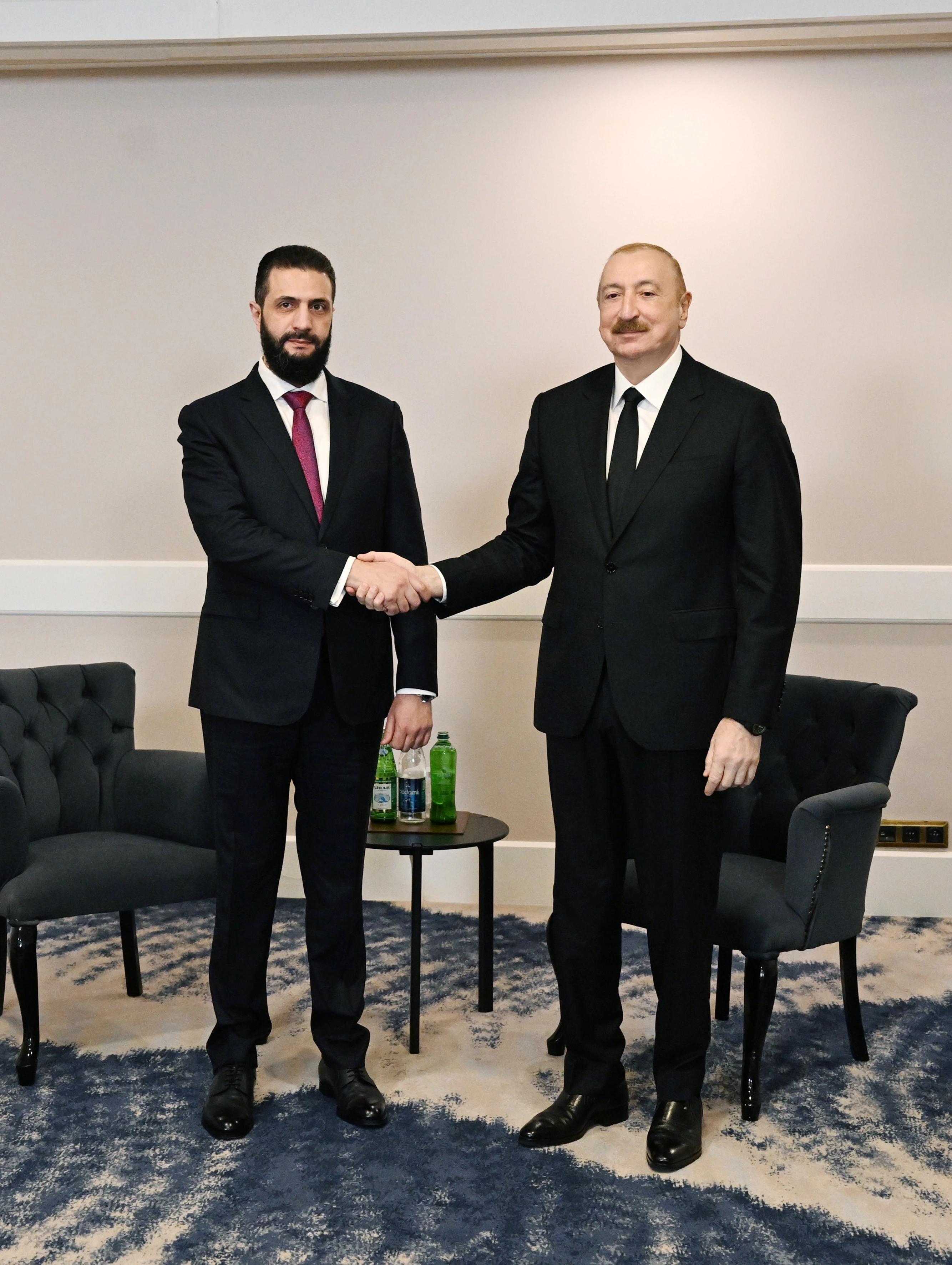 İlham Əliyev Antalyada Suriyanın keçid dövrü Prezidenti ilə görüşdü - FOTO